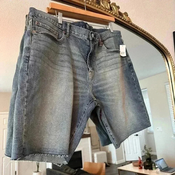 NWT GAP Mens Denim Shorts - Picture 1 of 5